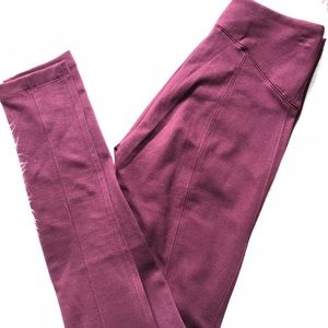 WhiteHouse blackmarket dark burgundy ponte legging